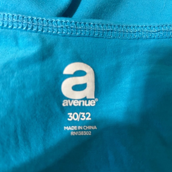 Avenue Turquoise Sleeveless Top - Picture 3 of 3